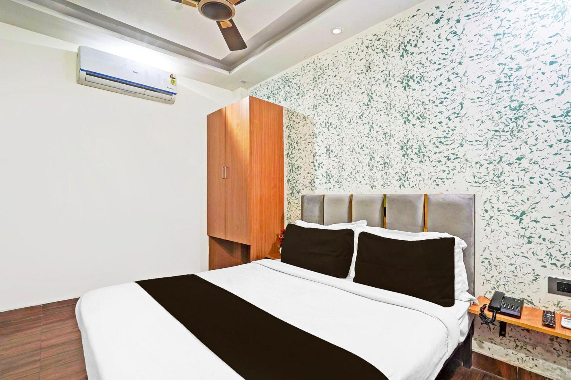 Twamev Residency Hotel New Delhi Ngoại thất bức ảnh